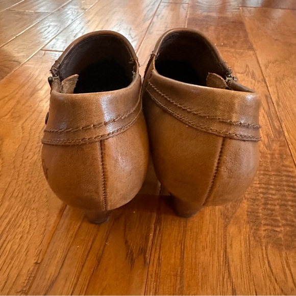 Born Tanya Marrone Short Leather Ankle Boot Booties Size 9.5 - Picture 8 of 9